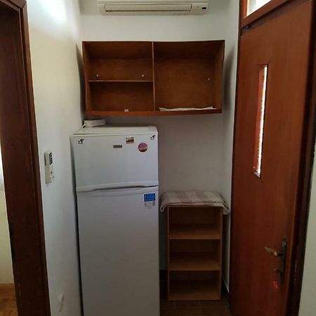 Apartmani Rosanda Petrcane Eksteriør bilde