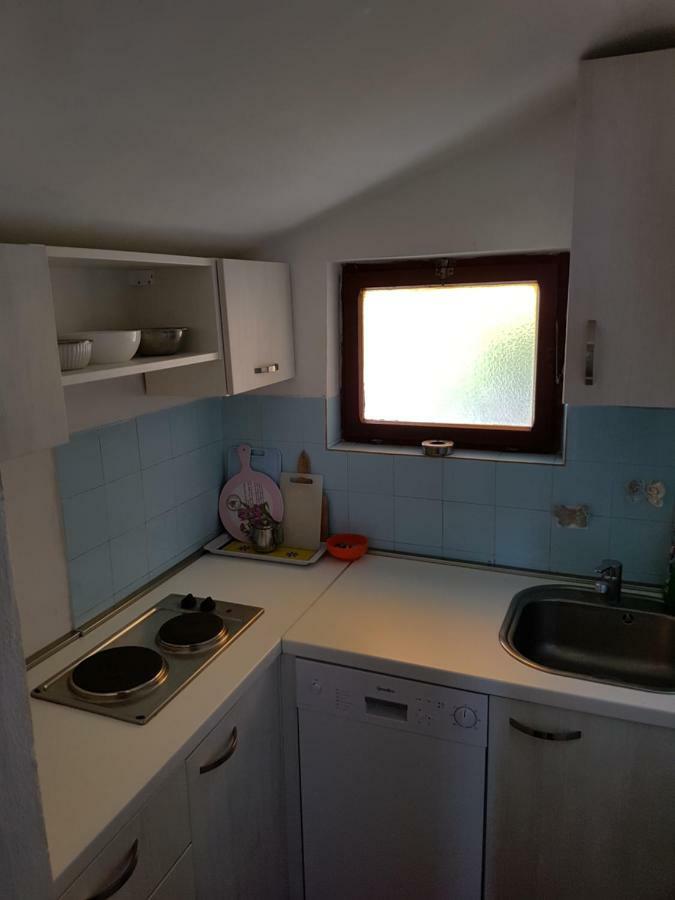 Apartmani Rosanda Petrcane Eksteriør bilde